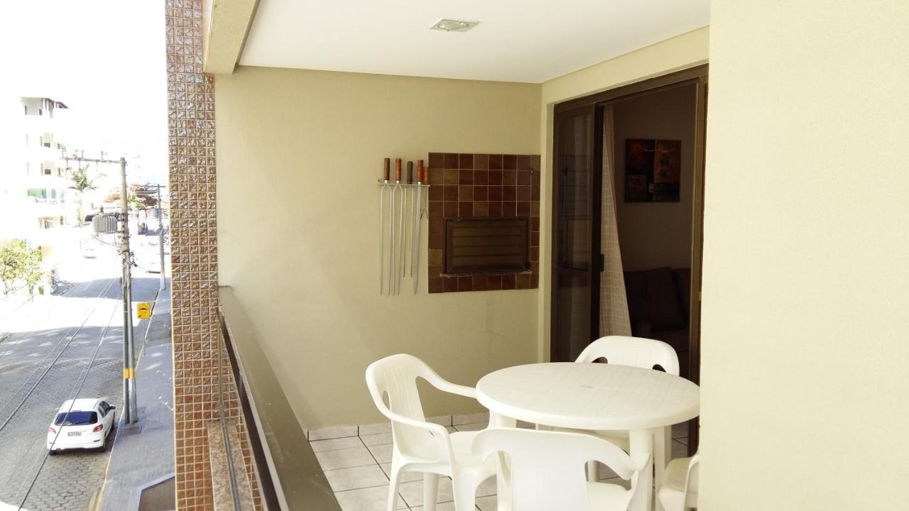 Apto Na Quadra Do Mar Em Meia Itapema, 2 Dorm, 6 Pessoas Itapema