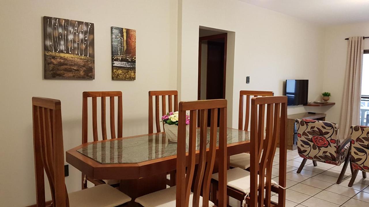 Apto Na Quadra Do Mar Em Meia Itapema, 2 Dorm, 6 Pessoas * Itapema